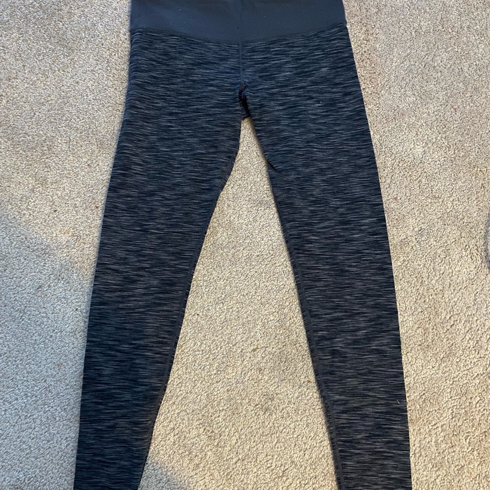 Lululemon grey leggings Size 8